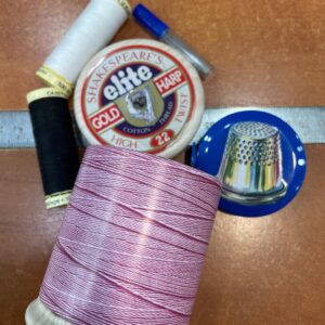 Mini Kit costura Lata